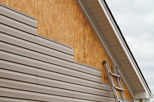 24/7 Emergency Vinyl Siding experts in Eldorado, IL